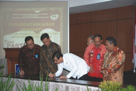 Menteri Hukum dan HAM RI Meresmikan 12 Desa/Kelurahan Sadar Hukum di Provinsi Kepulauan Bangka Belitung