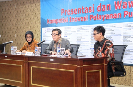 Menkumham Mempersentasikan Aplikasi SIDBANKUM di Kemenpan dan RB