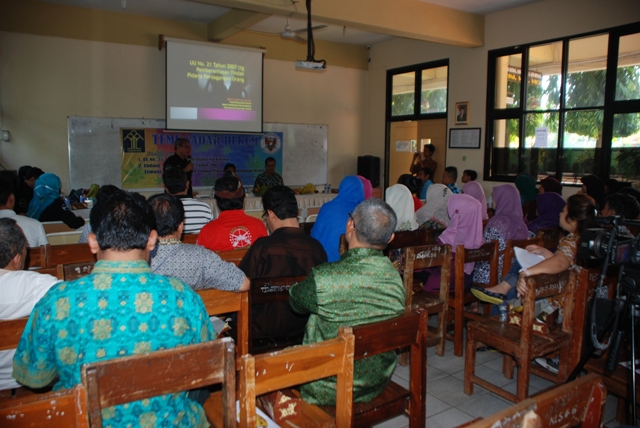 Kegiatan Temu Sadar Hukum di SMK 98
