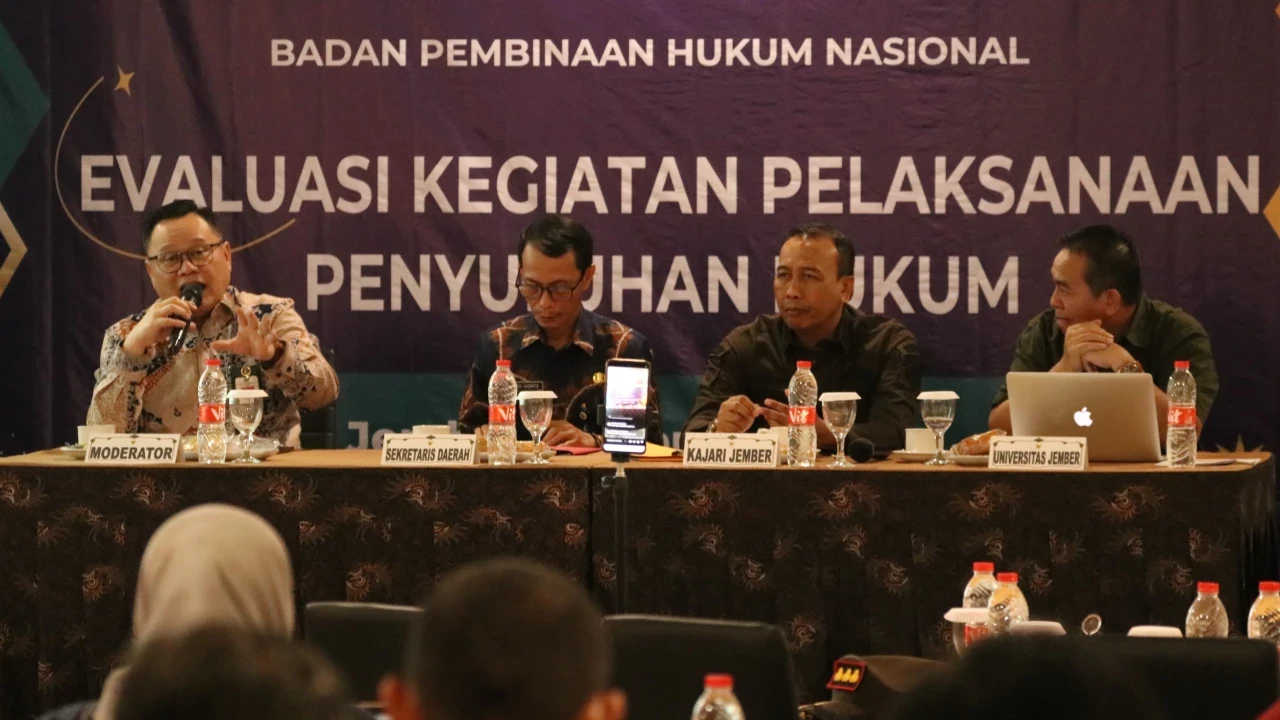 Evaluasi Terbuka Penyuluhan Hukum BPHN di Jember: Kolaborasi dan Inovasi Menuju Masyarakat Melek Hukum