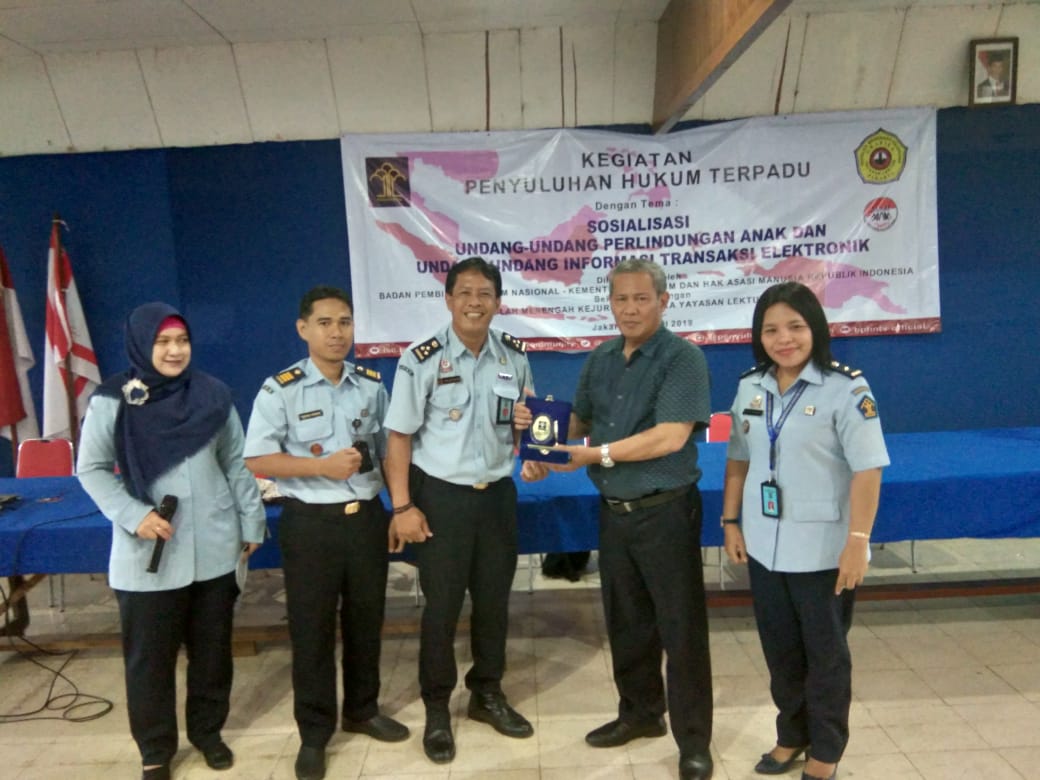 Pelajar Sadar Hukum, untuk Pembangunan Hukum di Indonesia