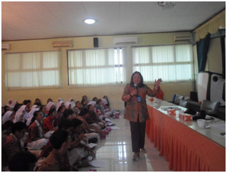 Penyuluhan Hukum di SMA NEGERI 9, Jakarta. Cerdas Hukum di Era Masyarakat Ekonomi ASEAN