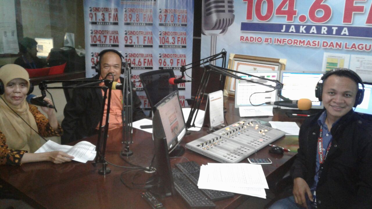Talkshow Hukum di Radio Sindo Trijaya 104.6 FM