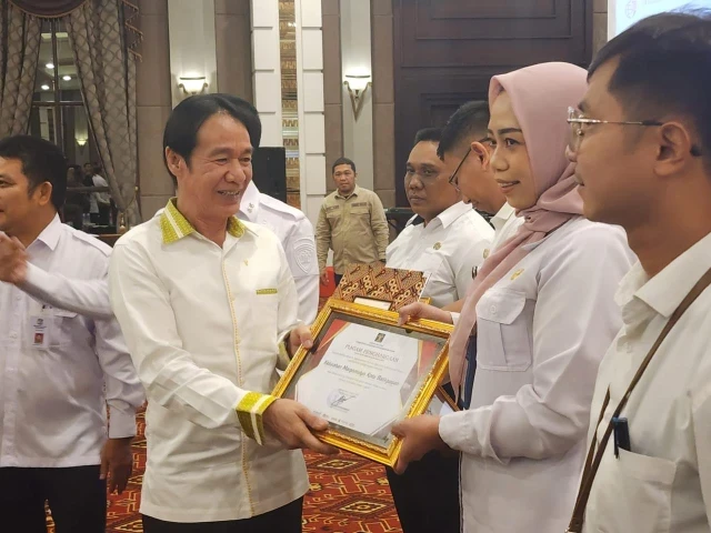 BPHN Kukuhkan Dua Belas Kelurahan Binaan menuju Desa/Kelurahan Sadar Hukum di Kota Balikpapan