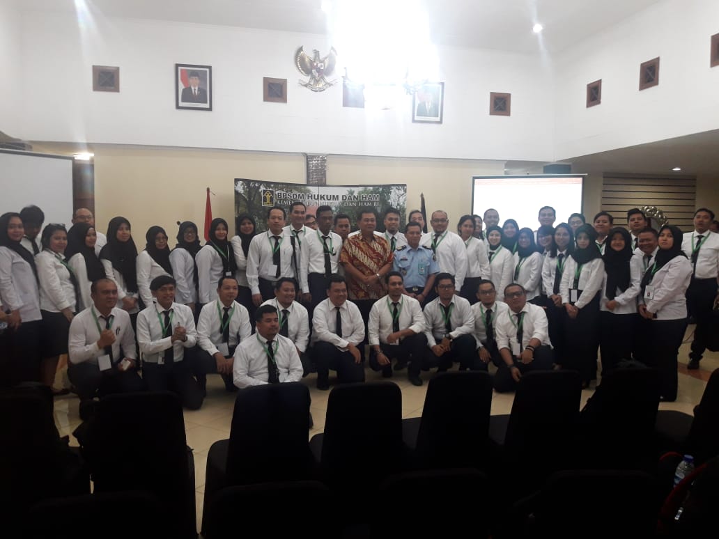 Kepala BPHN Memberikan Pembekalan Bagi Peserta Diklat Penyuluhan Hukum