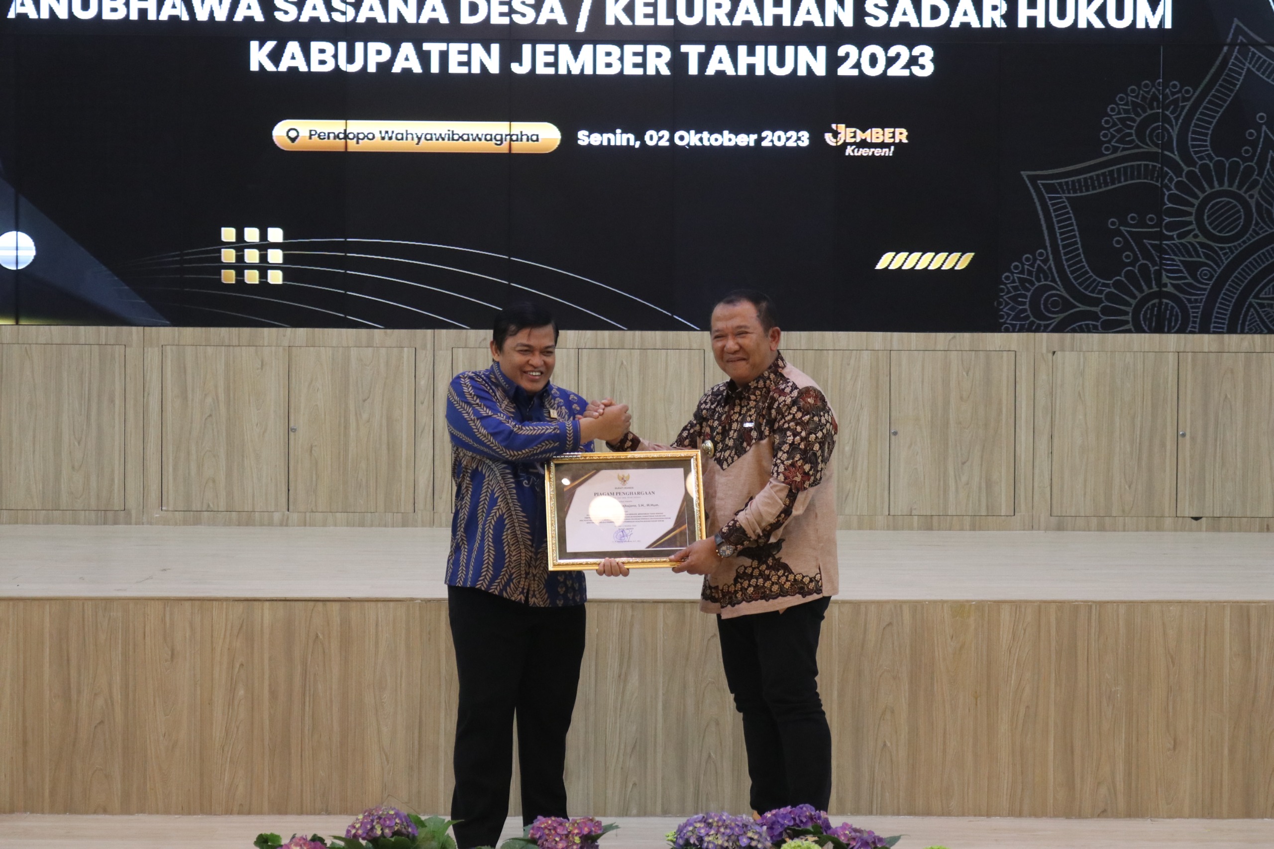 Tingkatkan Kepatuhan Hukum, Kabupaten Jember Resmikan 57 Desa/Kelurahan Sadar Hukum di Wilayahnya
