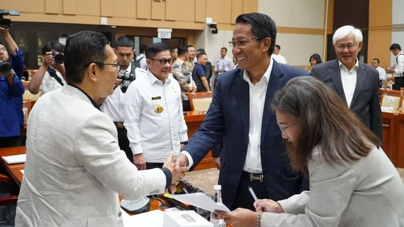 Raker dengan Menkumham, Komisi III DPR RI Dukung Program Desa Sadar Hukum dan Paralegal Justice Award