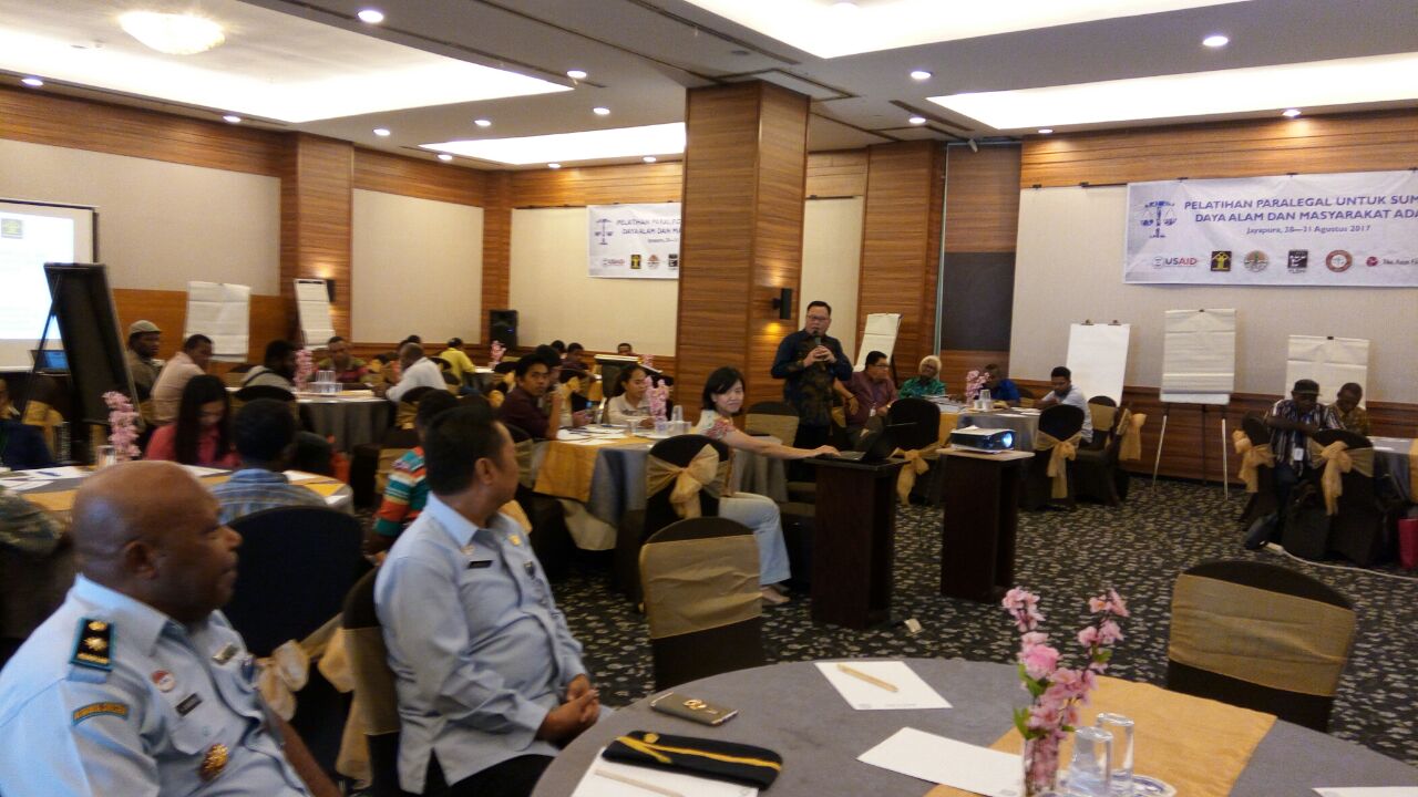 Pelatihan Paralegal Untuk Sumber Daya Alam dan Masyarakat Adat di Papua